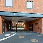Modern And Stylish 2 Bedroom York Apartment