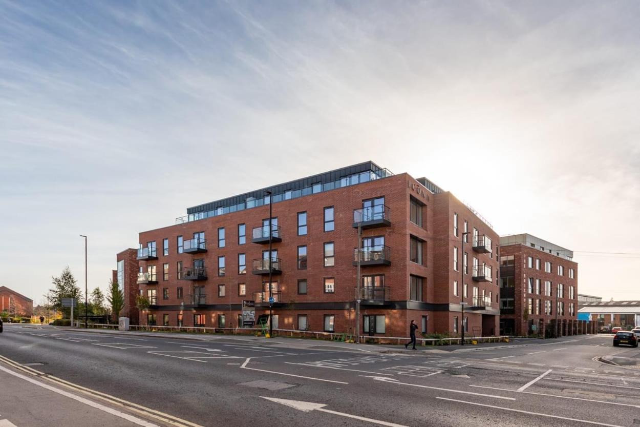 Modern And Stylish 2 Bedroom *